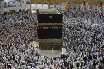 Pandemic forces hajj to select 1,000 pilgrims   