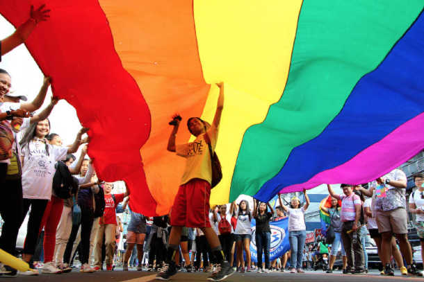 Philippine gay groups slam 'homophobic' Catholic college