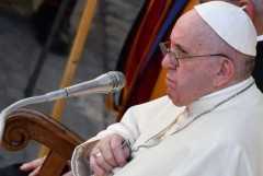  Greed must not motivate vaccine search, pope says 