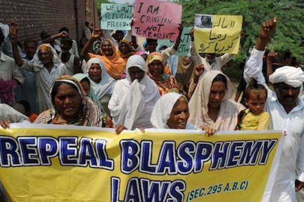 Pakistani Christians sentenced to death for blasphemy
