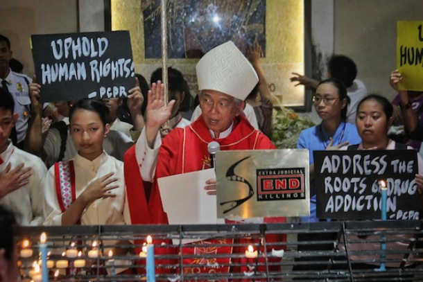 Philippine bishops honor medical staff on Heroes' Day