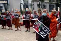 Fugitive monk surrenders to police in Myanmar