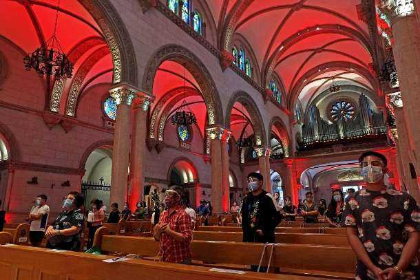 Philippine churches turn red for persecuted Christians