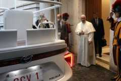 Pope helps global green movement with Japanese hydrogen car