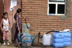 'Catholic well' supplies clean water to Mongolian families