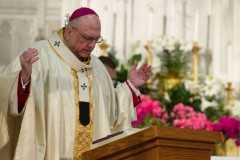 US Archbishop criticizes Biden, hopes for change from courts