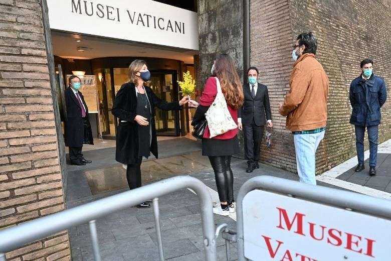 As regional restrictions ease, Vatican Museums reopens to the public