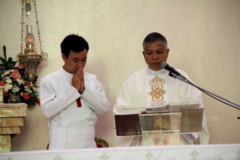 Filipino priest to fight Covid war on two fronts - UCA News