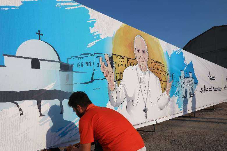 Pope says he cannot disappoint Iraqis, asks prayers for trip