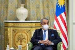 'Allah' row gives shaky Malaysian government hope of survival