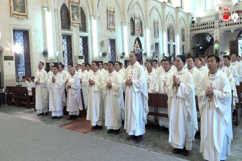 Vietnamese priests urged to be humble servants - UCA News