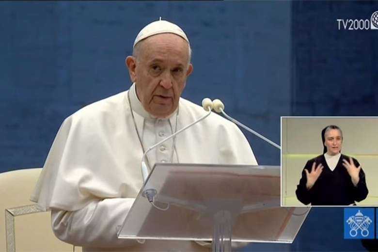 Deaf American Catholics welcome Vatican's sign language service