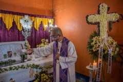 Philippine priest aims broadside at 'liar' Duterte 