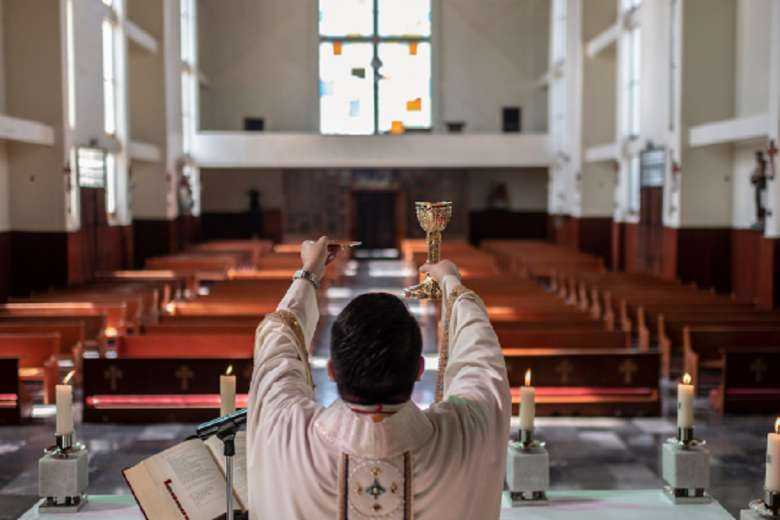 Filipino churchgoers want better music at Mass