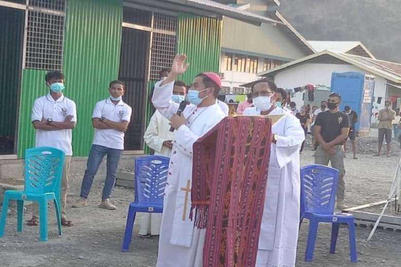 Salesians build shelter for Timor-Leste flood victims