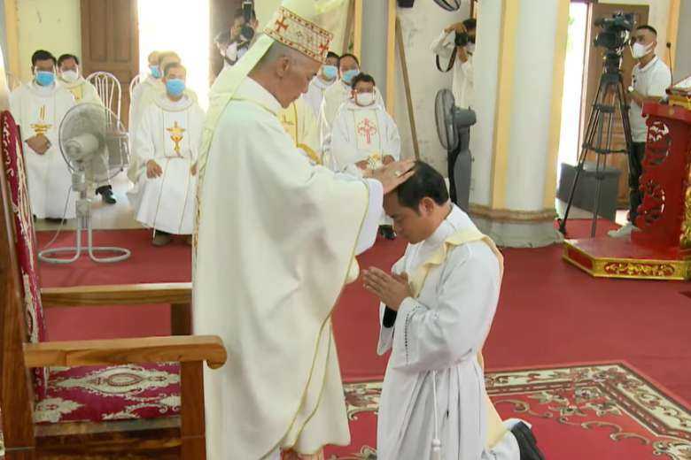 New Vietnam priests urged to work in periphery