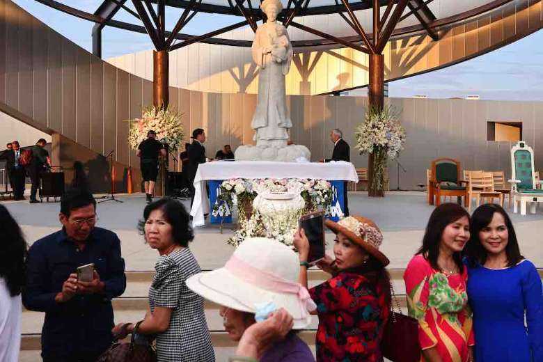 First La Vang shrine in US gathers thousands of Vietnamese