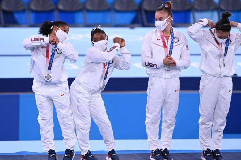 US medal-winning gymnast relies on hard work, trust in God - UCA News