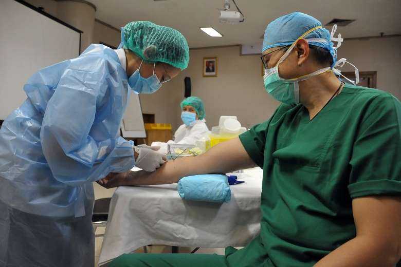 Covid-19 kills more than 500 Indonesian doctors