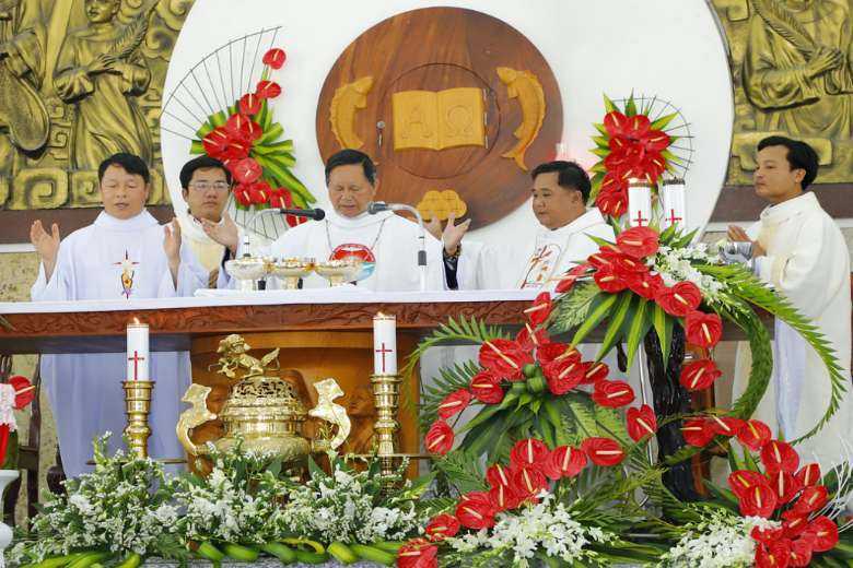 Vietnamese priests renew pastoral life amid pandemic - UCA News