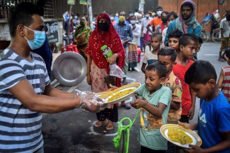 Bangladesh street kitchens battle to keep free food on menu