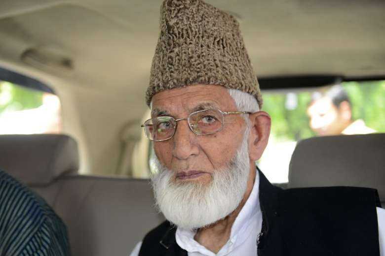 Indian Kashmir separatist leader buried in pre-dawn funeral