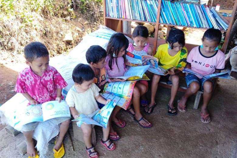 Indonesian priest spreads literacy among rural folk