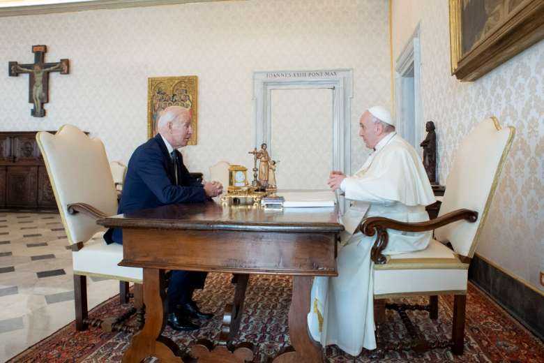 Biden says pope told him to continue receiving communion - UCA News