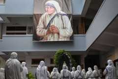 India restricts foreign funding for Mother Teresa charity