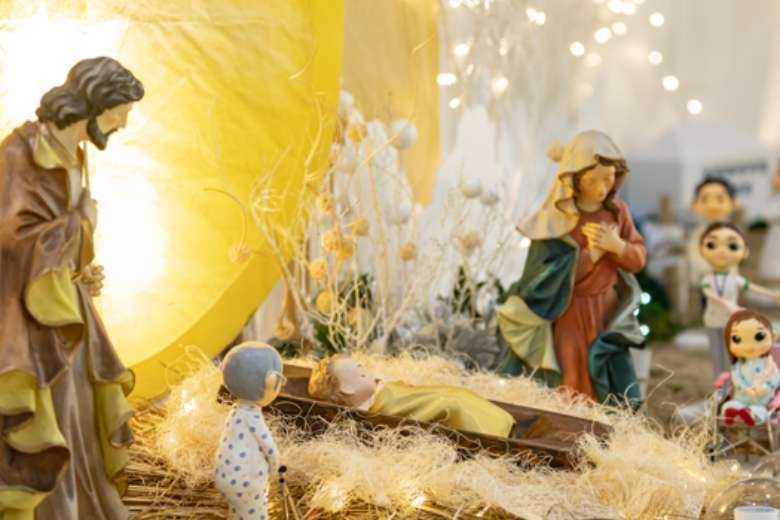 Korean Catholic universities make eco-friendly nativity scenes 
