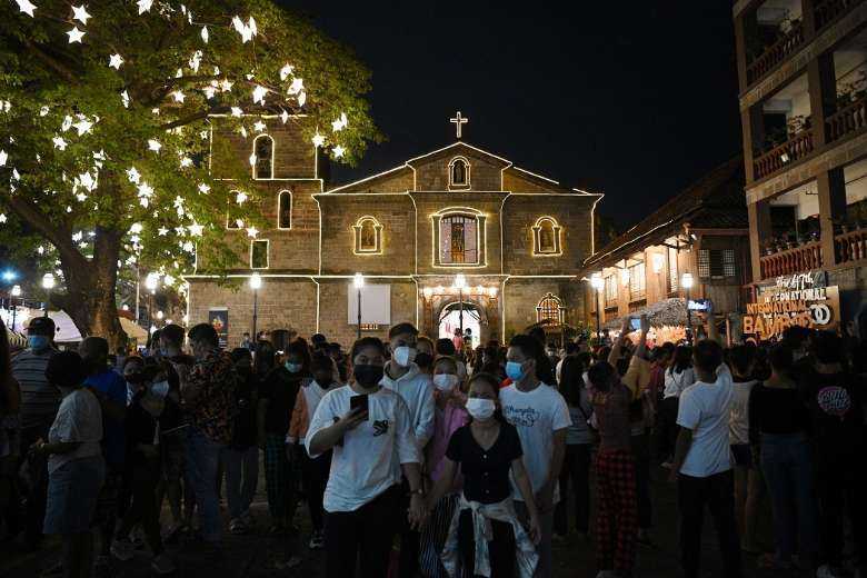 Christmas dawn Masses kick off in Philippines