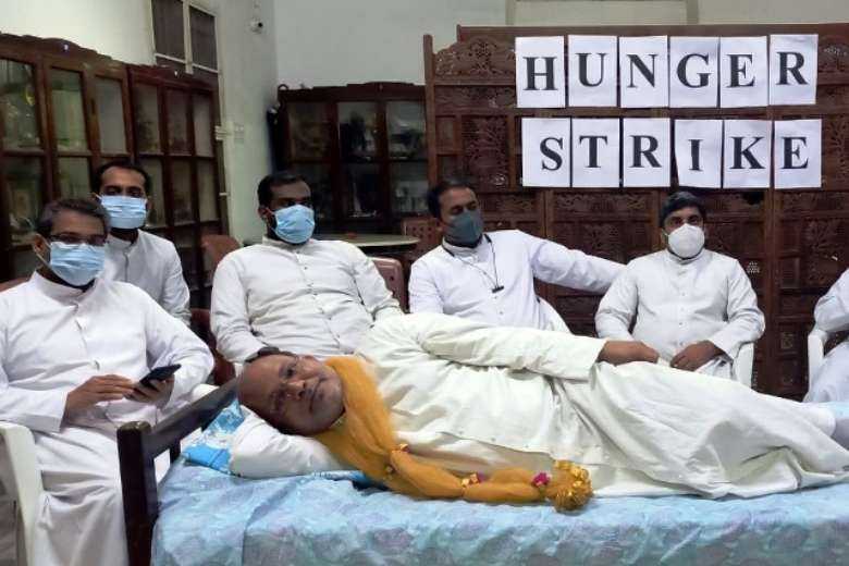 Indian priest on indefinite fast against uniform liturgy