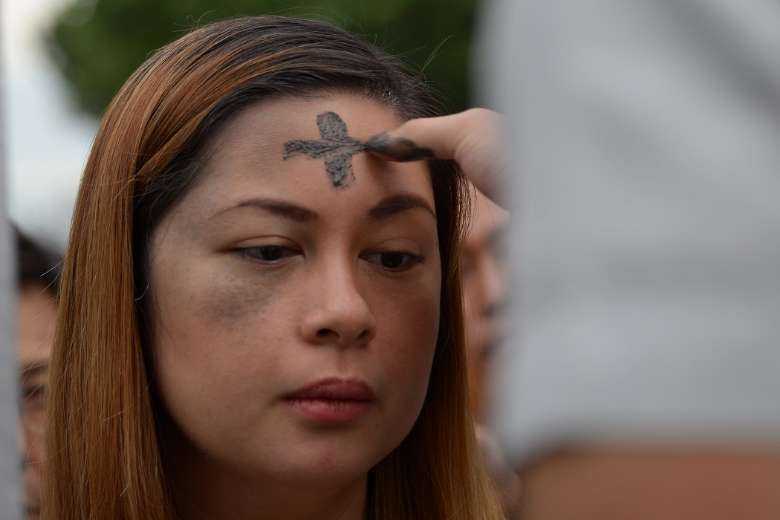 Ash Wednesday returns to Philippine churches
