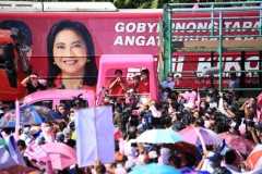  Philippines kicks off chaotic election campaign season