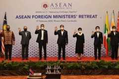 Hun Sen: Myanmar crisis could take 10 years to resolve