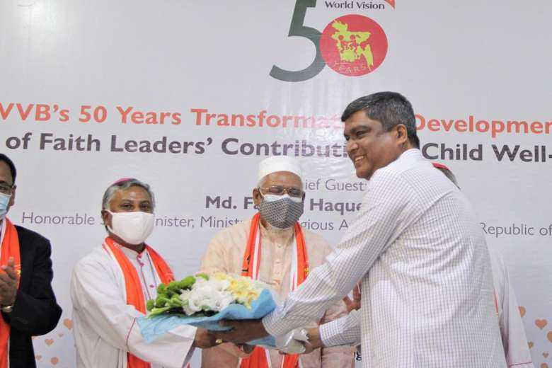 Bangladeshi priest honored for child protection efforts UCA News