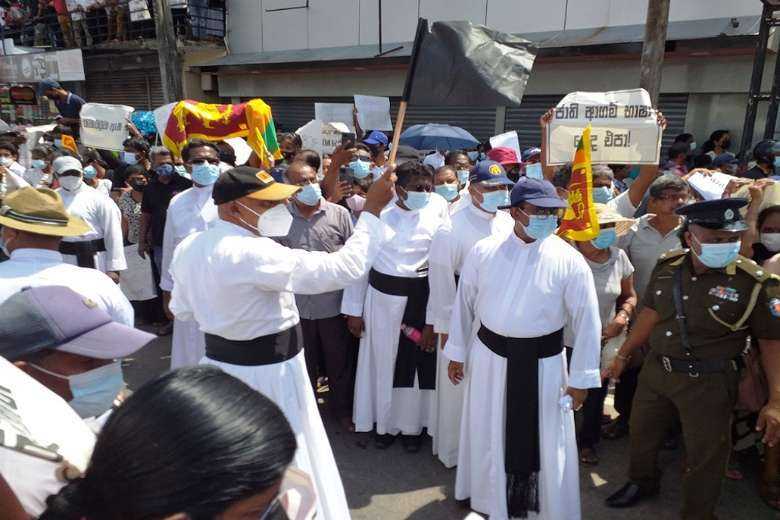 Church leaders join calls for Sri Lankan govt to quit