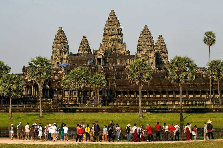 Cambodia lifts mask mandate in open public places