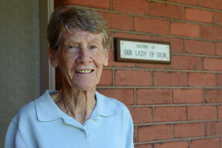 Deported from Philippines, Australian nun plans her return