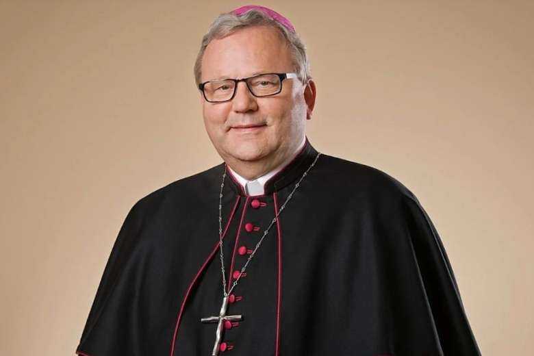 German bishop: Pastoral ministers must get training about dementia - Vimarsana News