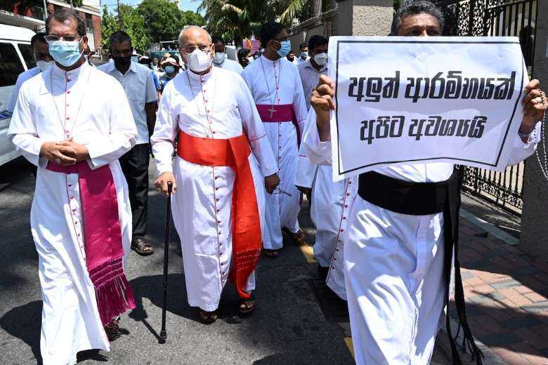 Sri Lankan Buddhist monks call for all-party government - Vimarsana News