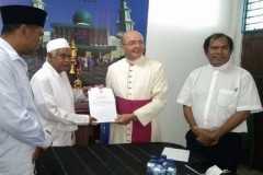 Vatican envoy gives Ramadan message to Timor-Leste Muslims