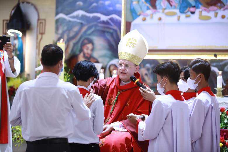 Cambodian Catholics urged to emulate French missionary - Vimarsana News
