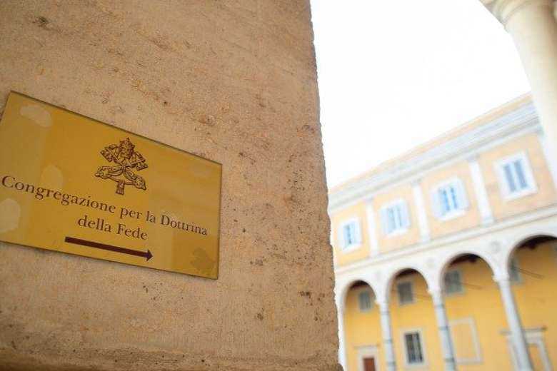 Vatican removes US priest from ministry after abuse allegations - Vimarsana News