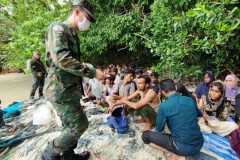 Thailand told to end Rohingya detentions, boat pushbacks