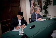 Muslim, Catholic lay groups sign Indonesian pact