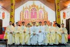 Vietnamese priests need to open hearts to religious