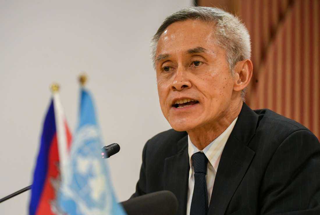 UN Special Rapporteur on human rights in Cambodia, Thai professor Vitit Muntarbhorn, speaks during a press conference in Phnom Penh on Aug. 26