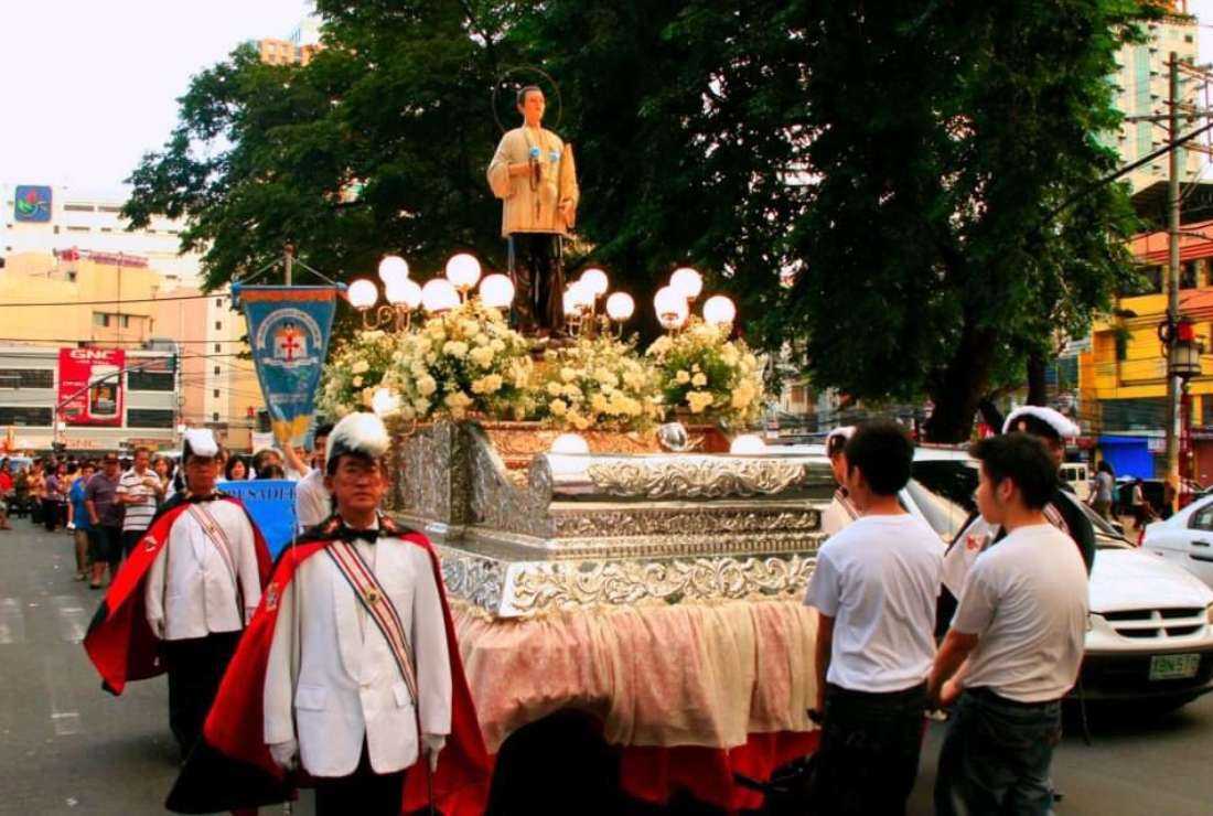 Our Lady of the Most Holy Rosary group in Binondo, Manila organized a procession to mark the feast day of St. Lorenzo Ruiz on Sept 28