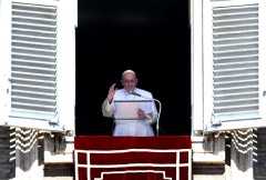 Pope appeals for peace in Caucasus region